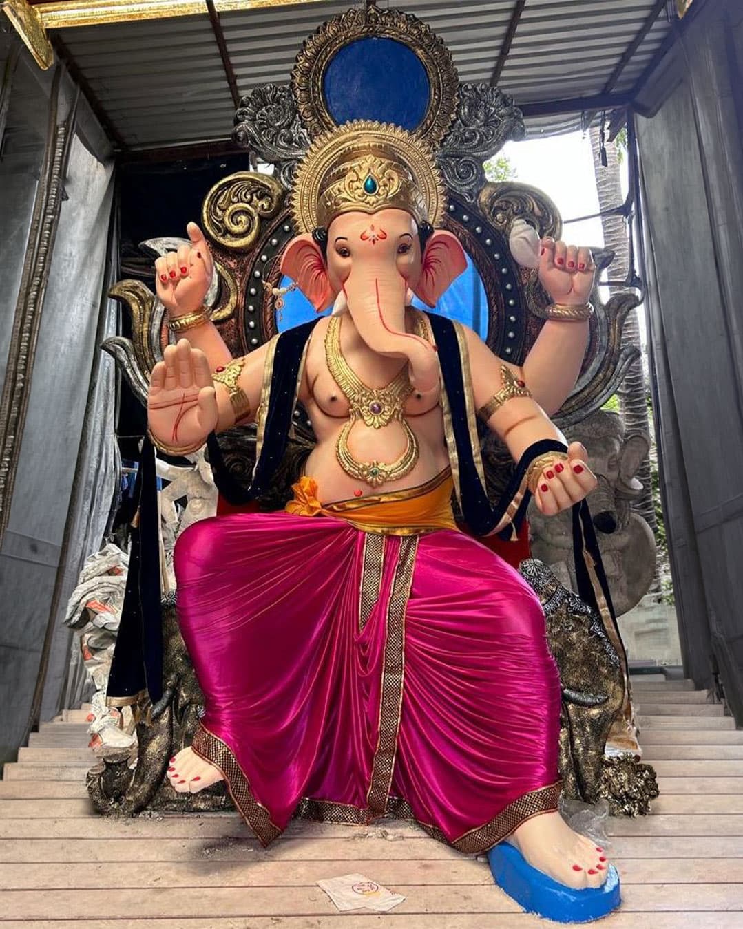 Public Ganesh Murti 29