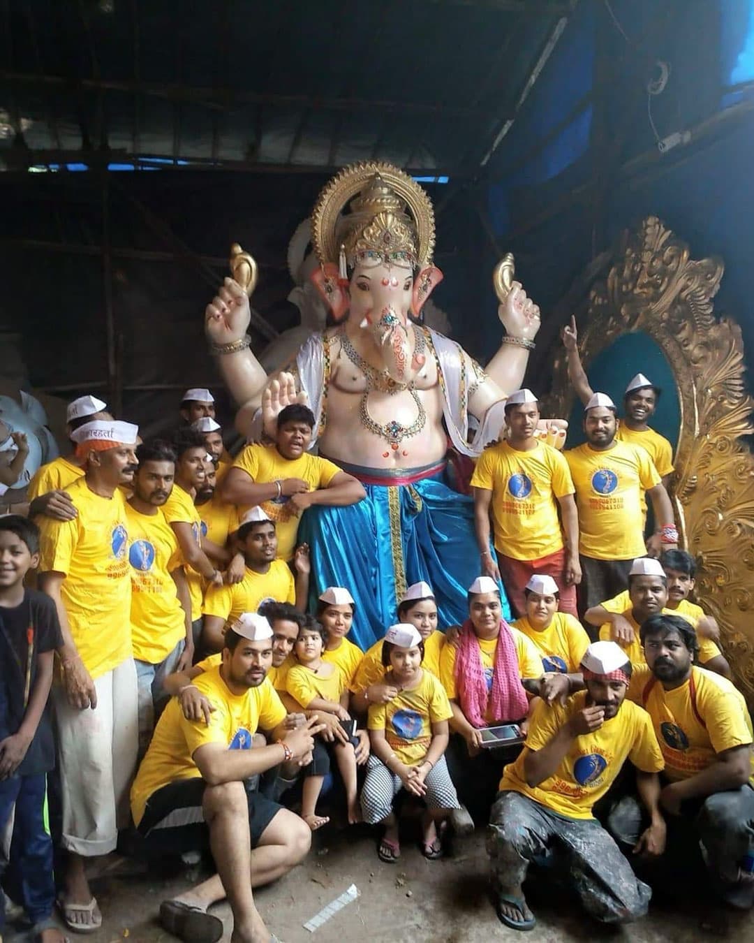 Public Ganesh Murti 43