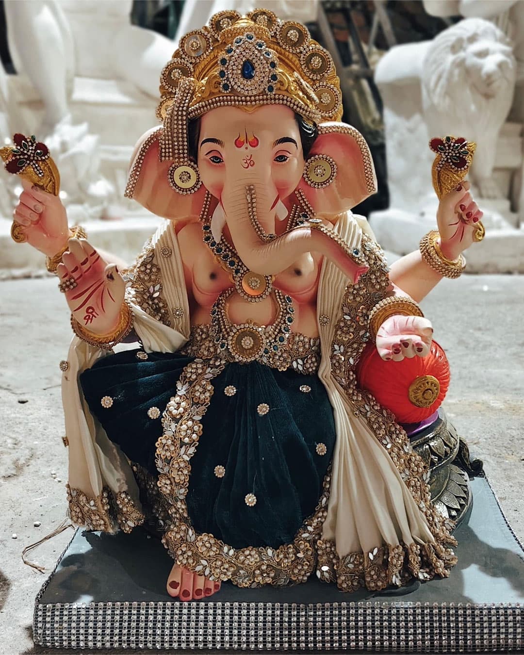 Household Ganesh Murti 16